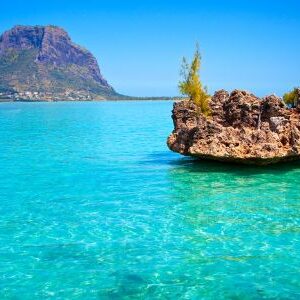 Delfinles, korallzátony és BBQ – Egynapos hajós kaland Mauritiuson